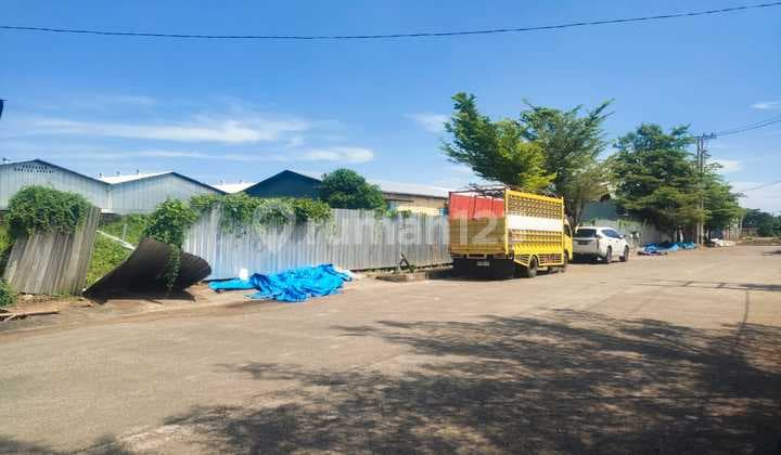 DISEWAKAN TANAH DI KOMPLEKS PERGUDANGAN PATTENE, MAKASSAR. LUAS 4270 M2. (60x70). STRATEGIS DEKAT TOL-BANDARA