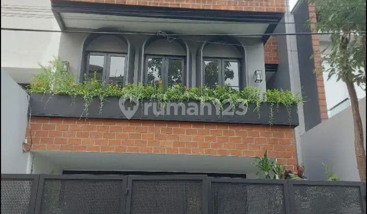 RUMAH MEWAH PRIVATE POOL BRAND NEW SEMI FURNISHED PONDOK INDAH