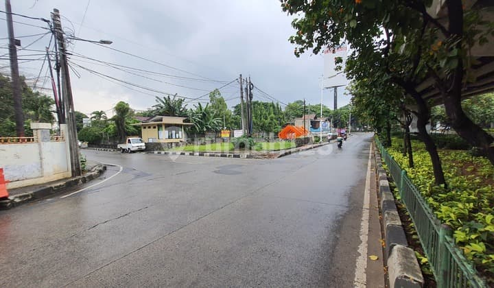 TANAH DIJUAL DI TANJUNG BARAT HOOK MURAH PINGGIR JALAN SHM