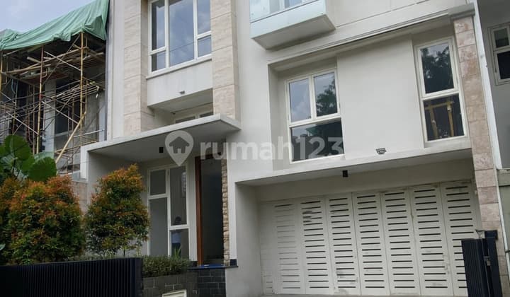 Rumah Mewah Brand New Lokasi Strategis Gandaria Kebayoran Baru