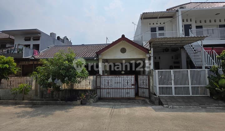 House for Sale Very Cheap in Delta Pekayon Bekasi