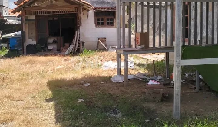 For Sale by the Roadside of Perjuangan Main Road