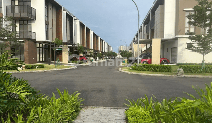 Rumah Mewah Di Cluster Morizen Summarecon Bekasi