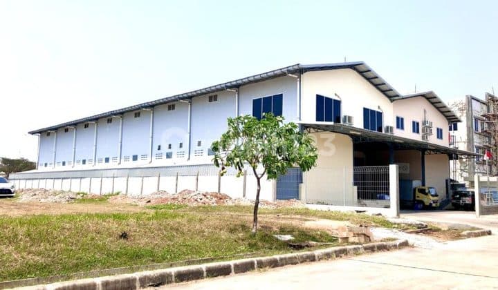 2-Storey Ready-to-Use Strategic Warehouse in Marunda Center - Land Area 1800M², 66 Kva Electricity, Port & Toll Access!