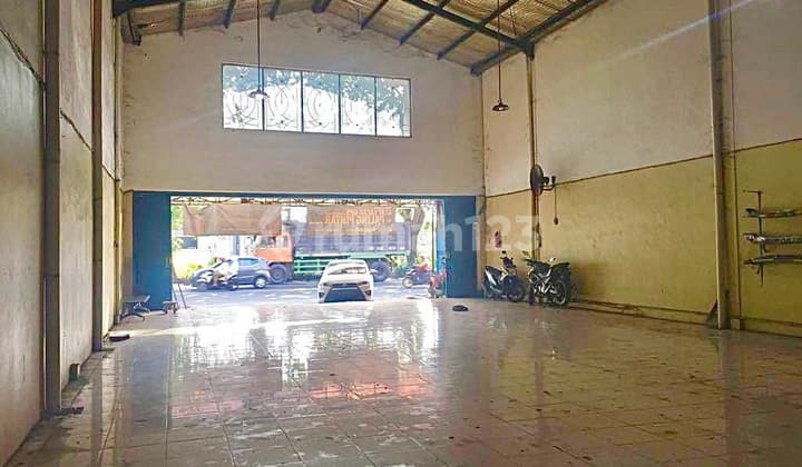 Ruko di RAYA AHMAD YANI, Surabaya SHM