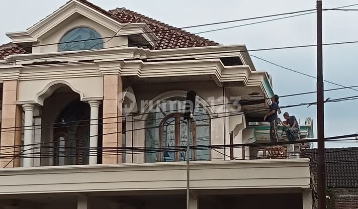 Two-Story House with SHM on Raya Bringkang Menganti, Gresik