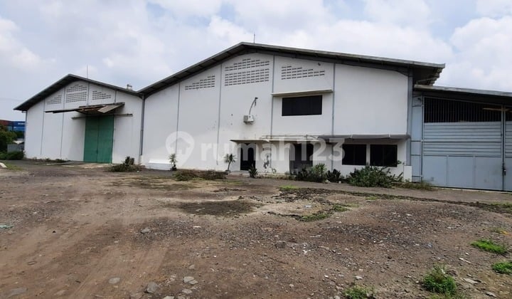 For Sale: Warehouse in Kalianak Barat, Surabaya, with Freehold Title
