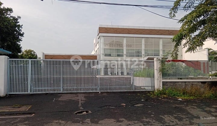 Cocok Untuk Showroom, Tempat Usaha di Jl. Raya Lidah Kulon Surabaya