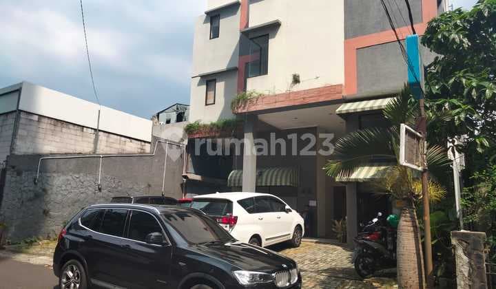 Rumah Kost Exclusive 28 Kt 30 Km. Strategis, Akses Toll Dekat Mrt