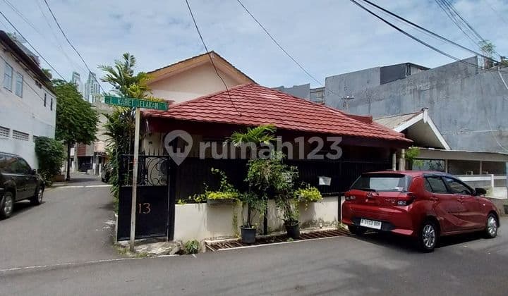 Rumah Kost Di Area Gedung Perkantoran Sudirman Dan Kuningan Jaksel