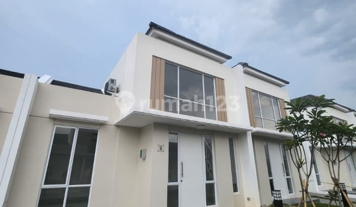 Rumah Mezanin Cluster Aster Paramount Petal Bagus