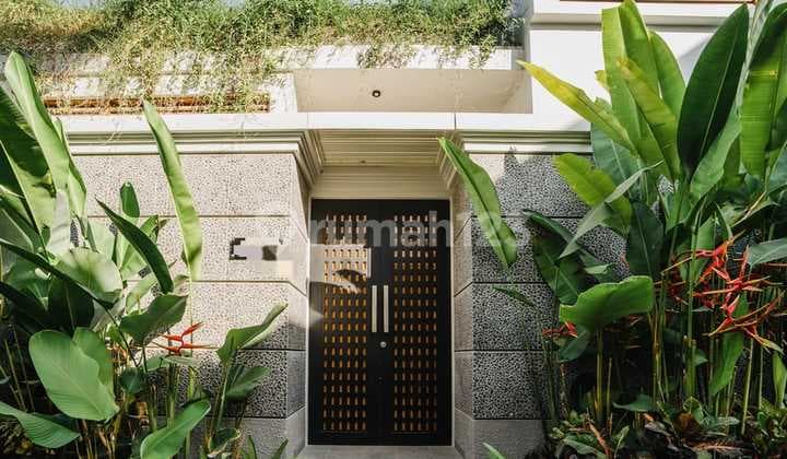 Villa di Uluwatu Pecatu Bali siap huni dekat pantai