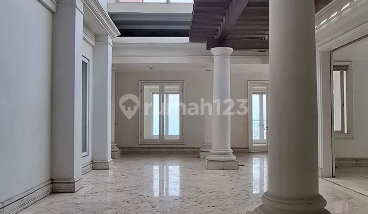 Penthouse Apartemen Dharmawangsa Residence, Jakarta Selatan