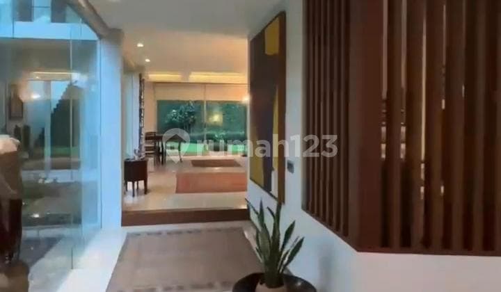 Luxury House Di Cilandak Barat. Jakarta Selatan