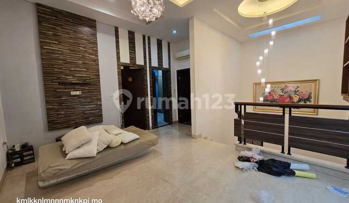 Disewakan Rumah Full Furnished di Manyar Permai PIK