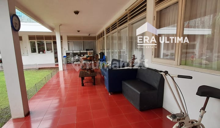 Rumah Terawat Siap Huni di Sayap Gatot Subroto