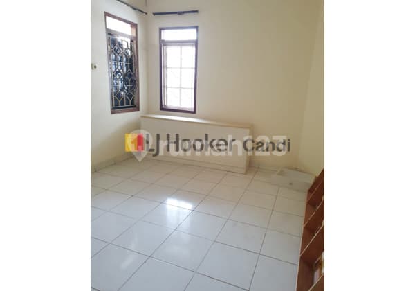 Rumah di Citarum Selatan Semarang