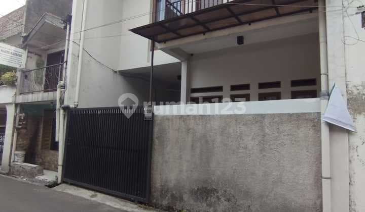 Rumah 2 Lantai Bagus Unfurnished SHM di Jl Sukabumi Dalam, Bandung