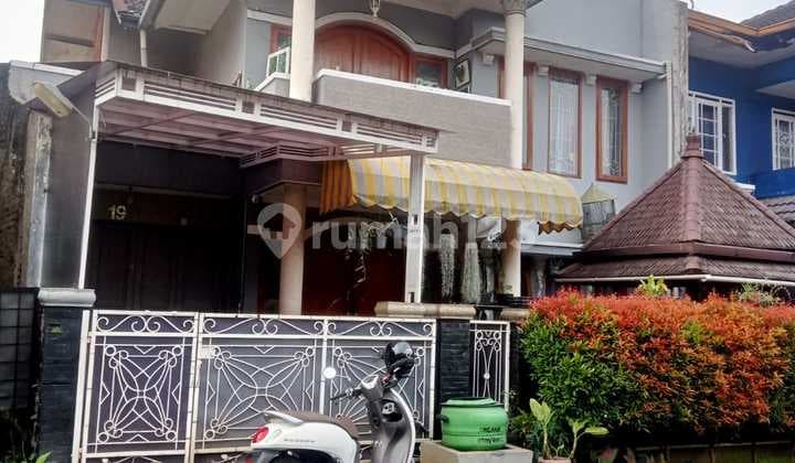 Dijual Rumah 2 Lantai SHM Bagus di Suryalaya Buah Batu
