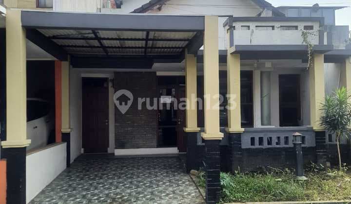 Rumah Bagus Unfurnished Shm Di Bunga Bakung, Bandung