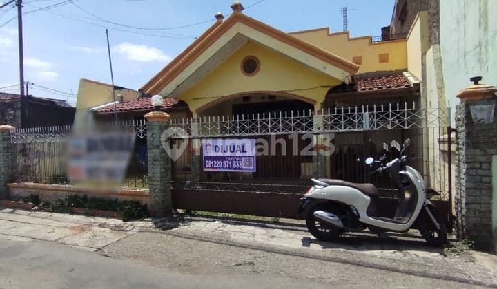 Rumah Butuh Renovasi Unfurnished SHM di Jl Cirengot, Bandung