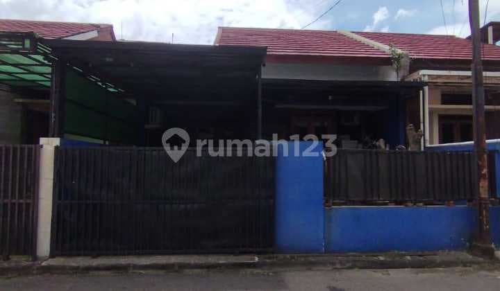 Rumah Bagus Unfurnished SHM di Puri Dago, Bandung