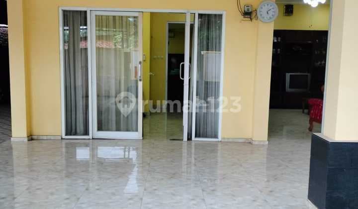 Dijual rumah dekat Tol Jati Asih Bekasi nyaman aman Semi Furnished