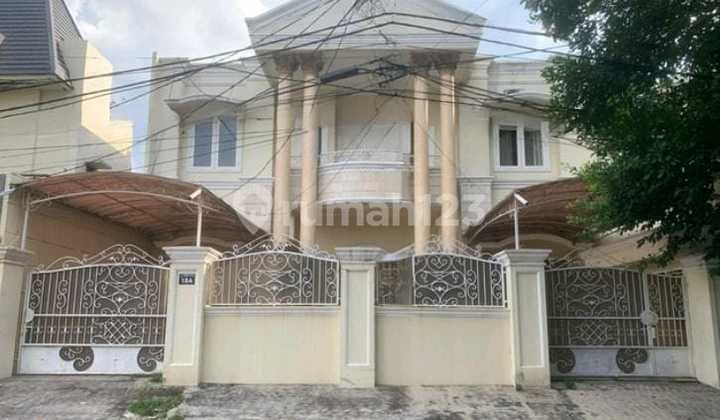 Rumah Megah di Menteng Dekat MRT di Jakarta Pusat