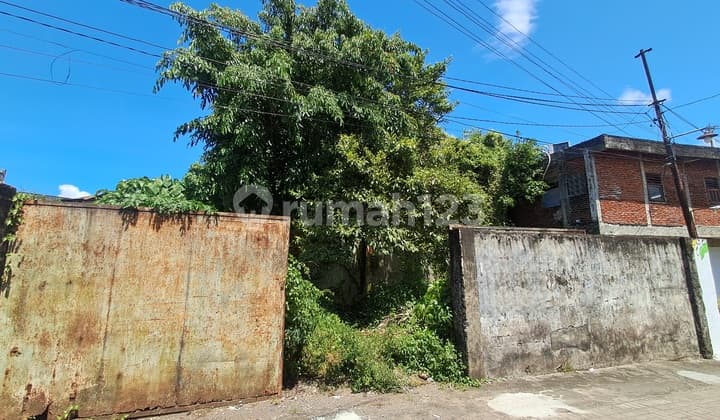 Quick Sale: Beautiful and Strategic Land in the Center of Manado City, Very Affordable Price