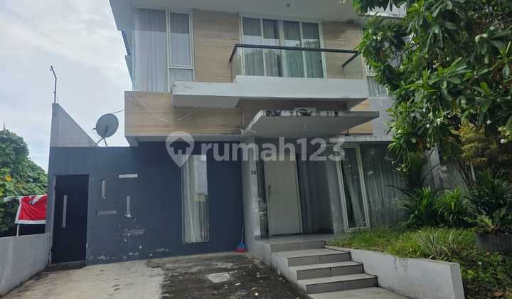 Disewakan Rumah Cantik dan Menarik Daerah Wanea, Harga Sangat Murah