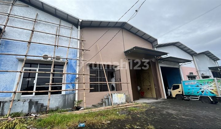 Disewakan Gudang Menarik dan Strategis Daerah Tikala, Harga Sangat Murah