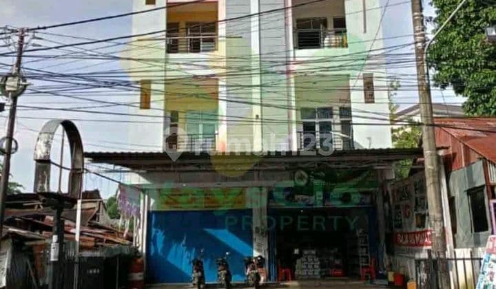 For Quick Sale: Beautiful and Strategic Shop House in Wanea Area, Very Affordable Price