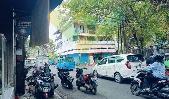 Dijual Cepat Ruko Sangat Strategis Daerah Wenang, Harga di Bawah Pasaran