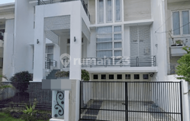 RUMAH 3 LANTAI LOKASI SANGAT STRATEGIS GALAXY BUMI PERMAI SURABAYA