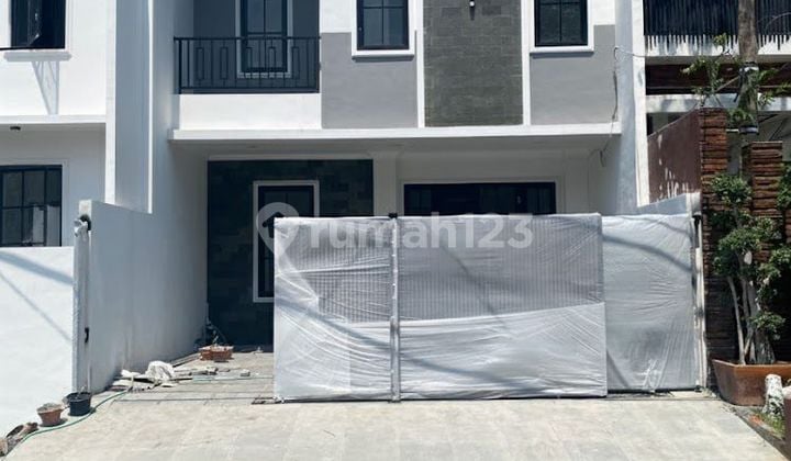 (UNIT A) TURUN HARGA RUMAH BARU GRESS 2 LANTAI SIAP HUNI ARAYA DEKAT WISMA PERMAI DHARMAHUSADA KERTAJAYA MERR