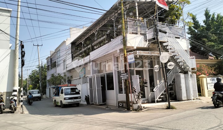 Kost House and Business Space 5 Minutes to CSB Mall Cirebon