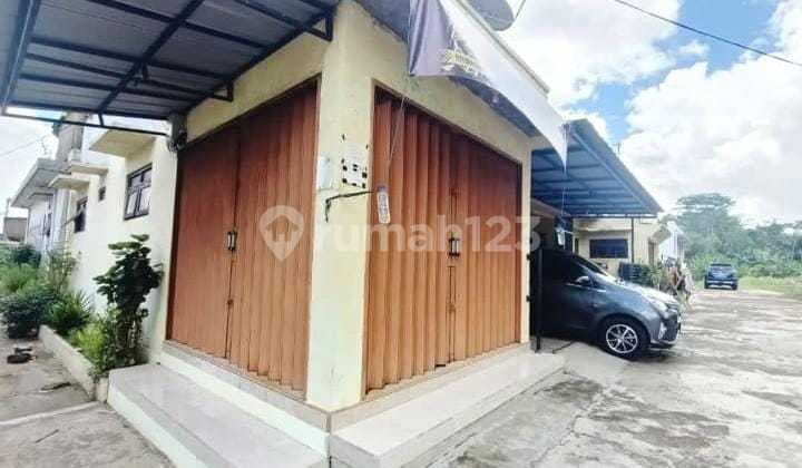 Rumah Bonus Bangunan Warung Permanent Lokasi Strategis Pusat Kota Kuningan