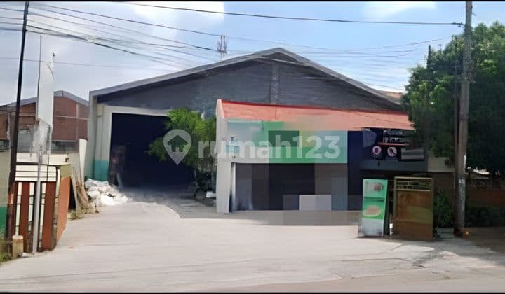 Toko Dan Gudang Pinggir Jalan Utama Klayan Cirebon