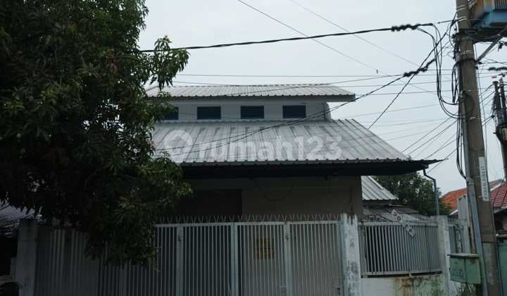 Rumah 400 Meter Dari Pasar Perum Dan Rumah Sakit Trafic Ramai