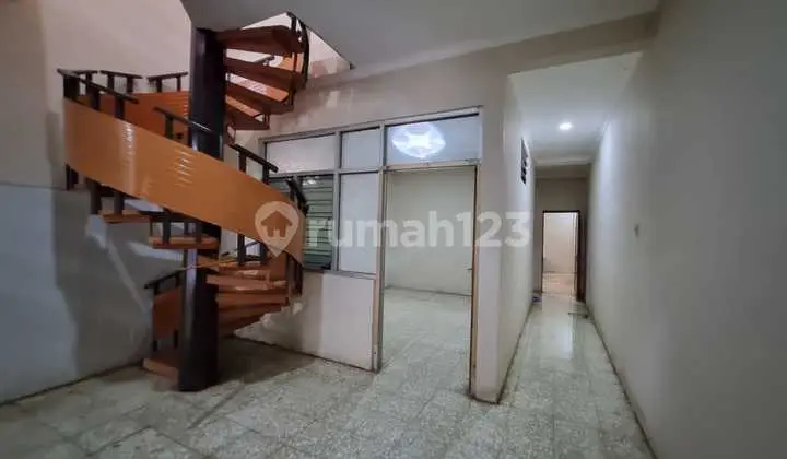 Rumah Kontrakan murah tengah kota.