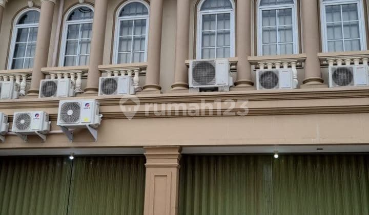 DIJUAL CEPAT..
Ruko gandeng (2unit) 3 lantai di Rukan Boulevard Mutiara, Cengkareng, Jakarta Barat