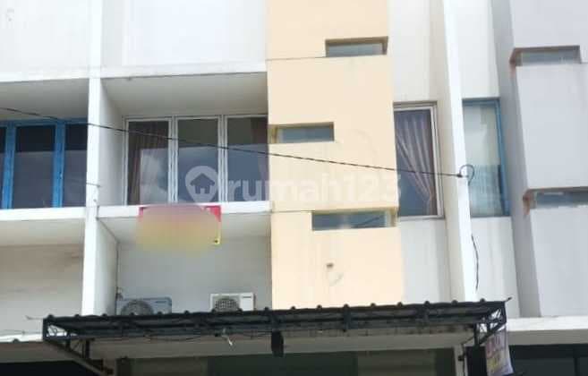 For Sale 3-Storey Shop House in Citra Garden 2ext Kalideres, West Jakarta