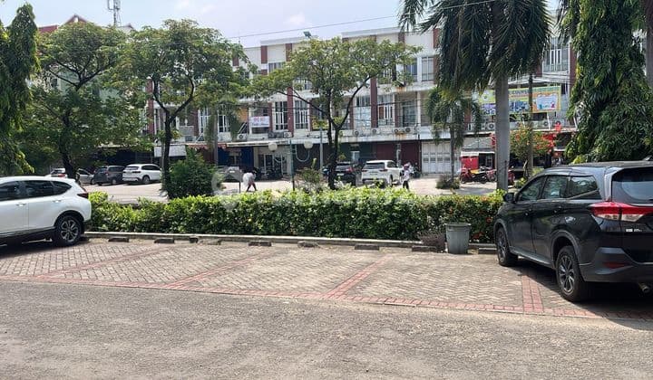 Dijual/disewa Ruko/rukan Gandeng 5 Unit Di Taman Surya 5, Kalideres, Jakarta Barat