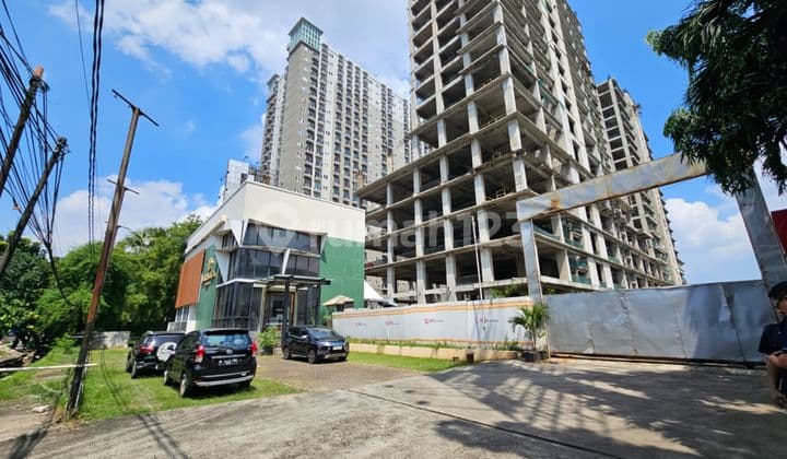 Bangunan Tua Hitung Tanah Murah Strategis di Sunter