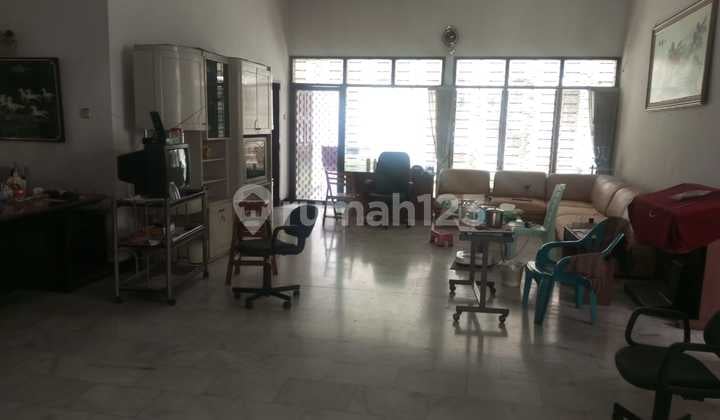 Ema412 Dijual Rumah Siap Huni Besar Strategis SHM di Raya Satelit Indah Surabaya