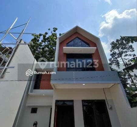 Di jual rumah Ciputat ready siap huni tanpa dp dekat, MRT,KRL, stasiun kereta,halte busway,pintu toll, sekolah dan pusat perbelanjaan dan rumah sakit