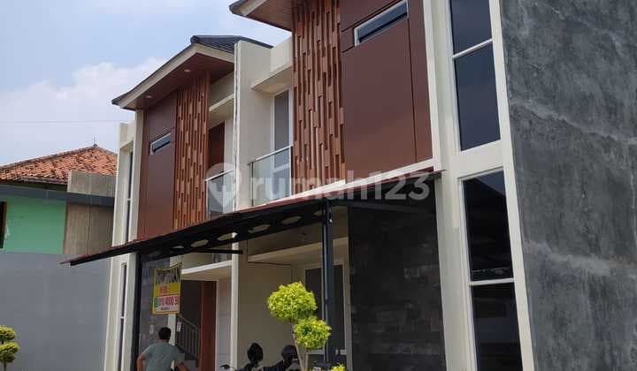 Di jual rumah murah ciputat,bintaro Serpong,BSD tangsel ready siap huni tanpa dp dekat stasiun kereta,pintu toll,halte busway,MRT,taman kuliner,sekolah pusat perbelanjaan
