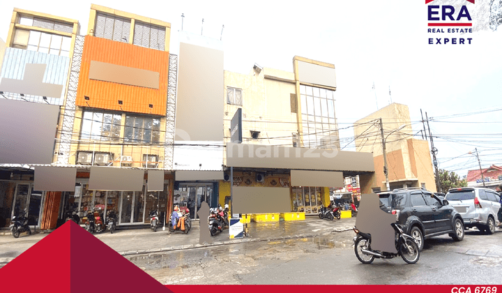 Ruko Gandeng Candrabaga 3,5 Lantai Depan Jalan Utama SHM On Hand Nego Sampai Jadi Full Renov