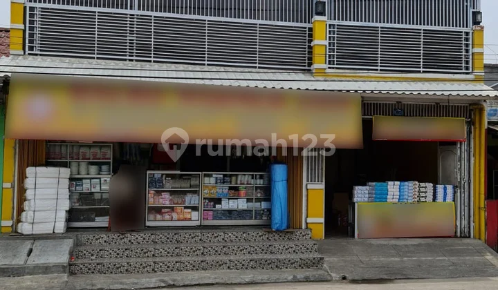 Di Jual Rumah 2 Lantai & Toko Pinggir Jalan Utama Pasar Perumnas Telukjambe