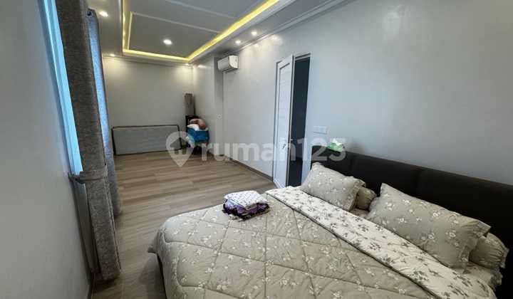 Cluster Vernonia Summarecon Bekasi Hoek Siap Huni Bisa Cash/KPR